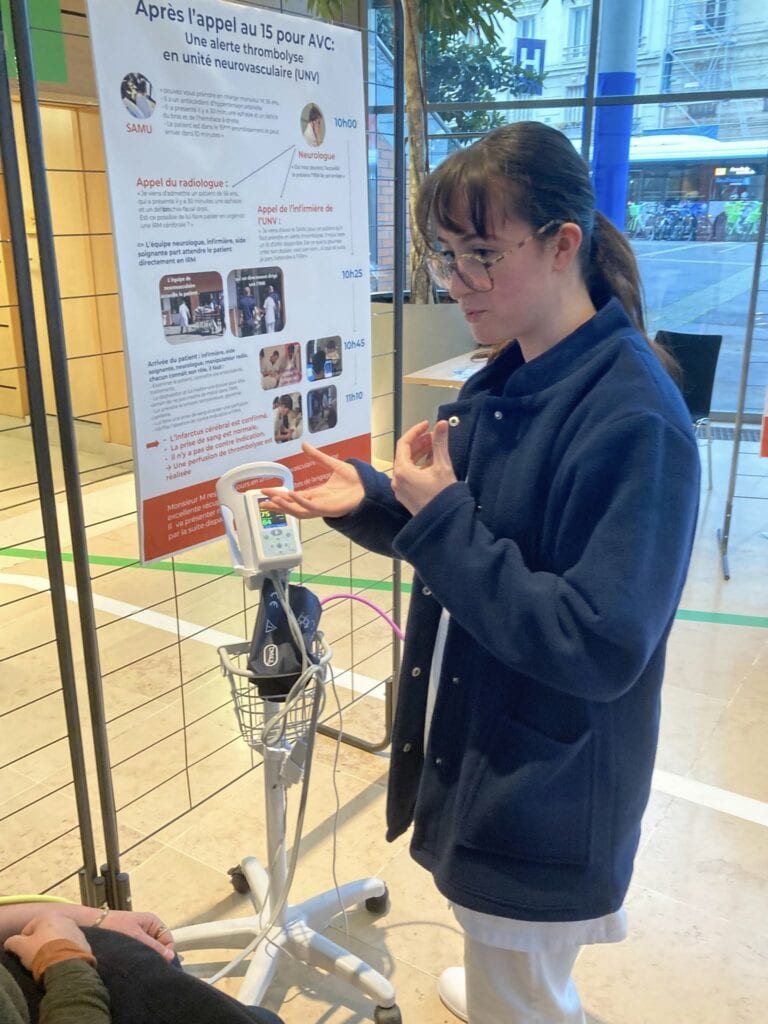 journee avc 1 - journée Mondiale AVC organisée en partenariat avec le service de Neurologie Neurovasculaire